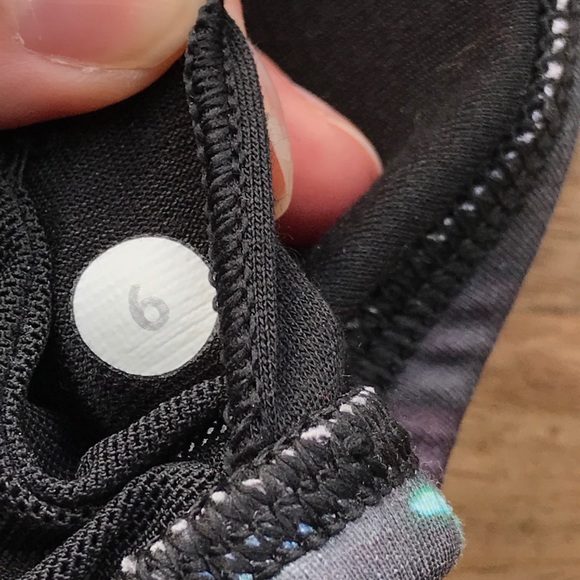 Lululemon Sports Bra, size 6, halter - Picture 3 of 6